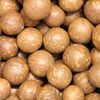 Shelled macadamia